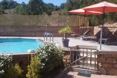 Image de Villa Avec Piscine Privee A 2 Minutesen Voiture De La Mer Dans Domaine Prive