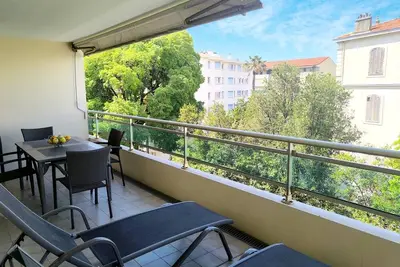 Image de Cannes Superbe 2 pièces - Grande terrasse, proximité Croisette, Clim, Wifi