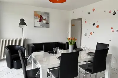 Image de Appt 55m², 4-5 pers, parking, vélos adultes transats 100m plage Wifi équipé Bébé