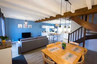 Image de Maison jardin très calme rénovée à neuf proche vieux village/port/plage chalets