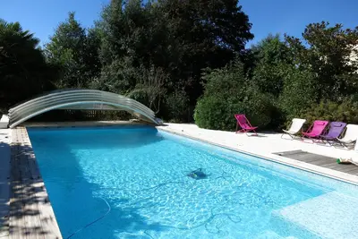 Image de Grande maison 14 couchages, cadre magnifique, grande piscine, idéal Puy du Fou