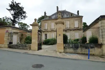Image de Clos Peyredoulle - Grande maison sur trois étages, dans d'un parc d'un hectare