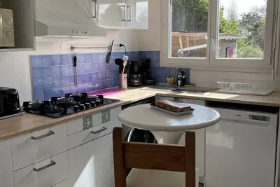 Image de A moins de 100m de la plage et 10mn à pied thalasso! Jardin plein sud abrité