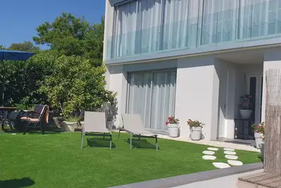 Image de Villa Harmony : 2 pièces rez de jardin - 40 m2 - Vue mer