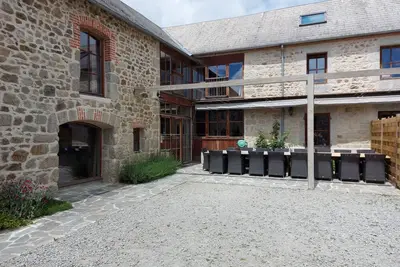 Image de Maison de charme, piscine, bain bouillonnant, fitness, sauna