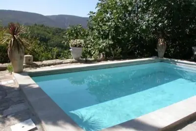 Image de Charmante maison avec piscine privée coeur village