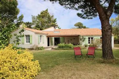 Image de Maison de charme avec jardin rénovée en 2018, à 300m de la plage