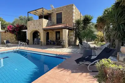Image de House located in the center of an exceptional region to discover! !