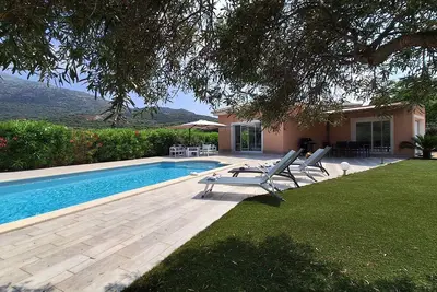 Image de Villa De Standing Avec Piscine CHAUFFÉE Dans Residence Privee