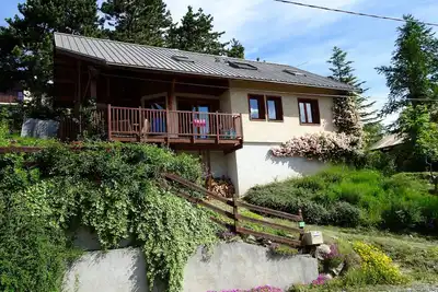 Chalet familial, Location saisonnière à Embrun