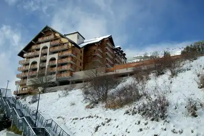 Beau 2 pièces+cabine, avec supperbe vue et parking couvert