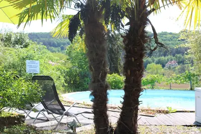 Image de gite avec piscine exclusive au calme