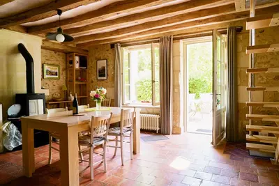 Image de L'Abeille bleue gîte ★★★ 4-6 personnes - pays d'Azay-le-Rideau