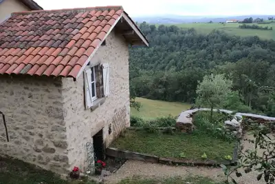 Image de Petite Maison en pierres  proche du village d'Agnac  (15km de Conques)
