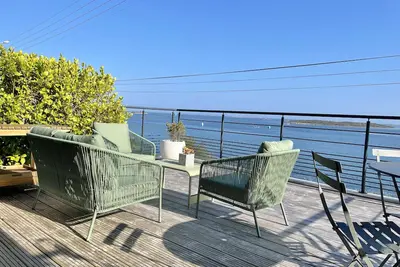 Image de Maison au bord de l'eau avec grande terrasse sur le port de l'Aber Wrach 4 pers