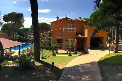 Image de Très belle Villa bien équipée, 5 ch et 3 salles de bains, Piscine chauffée, Wifi