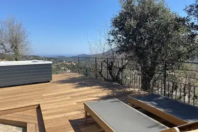 Image de Villa 150 m² avec Jacuzzi, entre Cannes et St-Raphael, vue mer et Estérel
