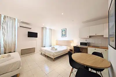 Image de Central Studio with 2 Double Beds