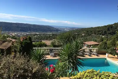 Image de Studio Villa Piscine Privative (4 Pers) Cote D'Azur Nice - Vue Mer Panoramique