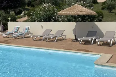 Image de Residence de 3 villas avec piscine