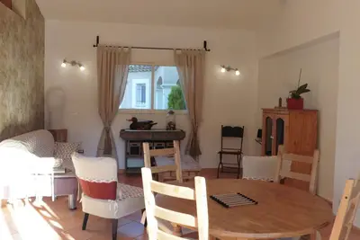 Image de Gite Elanthau, 73 m² Avec Piscine Pour 4-5 Personnes