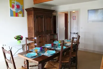 Image de Appartement Duplex à Port-Navalo – Emplacement Idéal à 100m de la Grande Plage