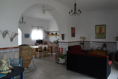 Image de Maison typique avec grande terrasse a Almeria, Andalousie 6 personnes au calme