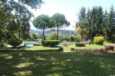 Image de A 5 mn de Sarlat, maison de caractère refaite à neuf, jolie vue, grande piscine.