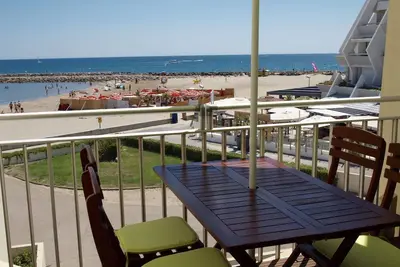 Image de Appt. T2 + cabine pour 2 adultes + 2 enfants, direct  sur plage