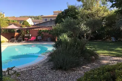 Image de Villa familliale 200 m2 avec piscine, 5 chbres, entre Aix en Provence et Lubéron