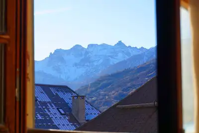 Image de Grand appartement dans la cité Vauban de Briançon avec garage.