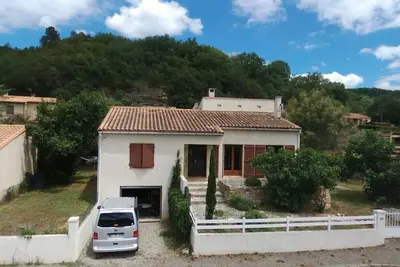 Image de Maison Familiale, Grand Jardin, 2' Ă pied de la piscine Ă Alet les bains aude