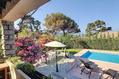 Image de Belle Villa Bord De Mer Piscine Privee