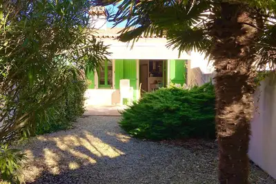 Image de Jolie Maison dans Domaine Privé, Piscine/Tennis Proche plage de sable fin