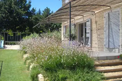 Image de La fruitiére votre maison en provence. Maison independante 8 pers, avec piscine