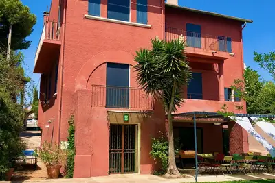 Image de Belle villa, piscine, centre, 150 m de la plage, calme, 6 chbrs, 10 personnes