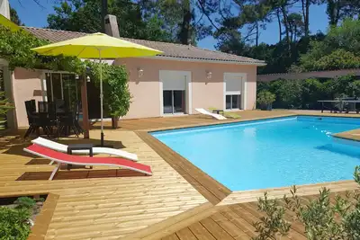 Image de Pyla Sur Mer, Belle Villa  Piscine A 200m De La Plage 10 Pers\nTERRAIN Petanque