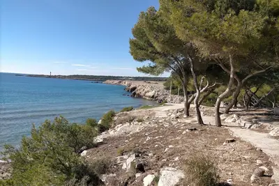 Image de Villa de caractère avec jardin de 1000 m² à proximité de la mer, Côte Bleue
