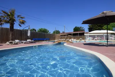 Image de Ile d'Oléron Mobil-Home 2 chambres, 4 pers, au calme, avec terrasse couverte