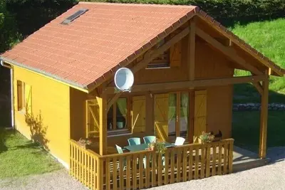 Image de Joli chalet  au calme à 2min du lac, de la voie verte, 10min des pistes, fibre