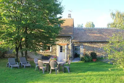 Image de Gite de charme tout confort (3 étoiles) au centre d'un village calme et boisé.