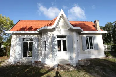 Image de Charmante Arcachonnaise à 5 minutes à pied de la plage, côté bassin. Taussat