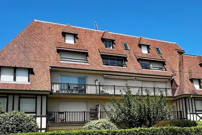 Image de Bel appartement rénové - Centre ville et mer à pied - Parking privatif