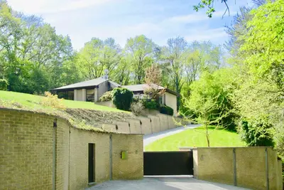 Image de Villa des Templiers - 20 minutes from Brussels Airport -  8 à 15 personnes -