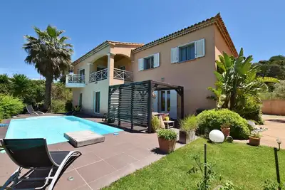 Image de Villa Vue Sur Le Golf D'Ajaccio Quartier Tranquille Proche Centre Porticcio