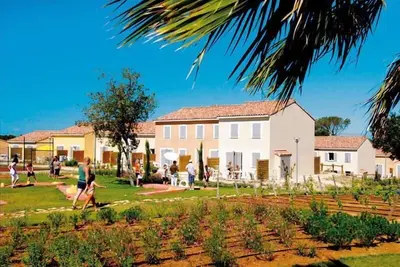 Image de Résidence dans le domaine du Mas des Vignes, 2 piscines, parking, 6 personnes