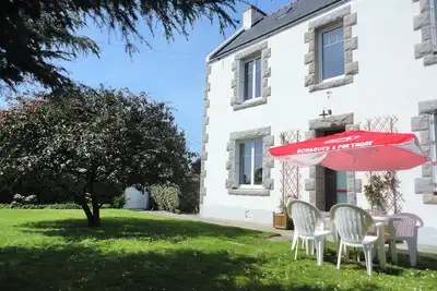 Maison bord de mer avec jardin