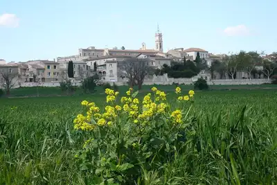 T2 à la campagne dans village proche littoral