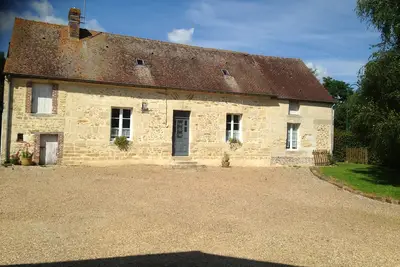 Image de Maison De Campagne Avec Cabane Enfants Proche D Un Lac (4 km)