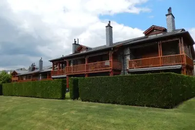 Image de Bel appartement T3 spacieux, calme, très bien équipé avec vue sur la montagne